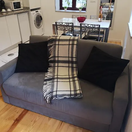 Oporto Wine Lofts Апартаменты Вила-Нова-ди-Гая