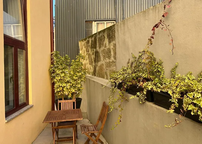 Oporto Wine Lofts Апартаменты Вила-Нова-ди-Гая